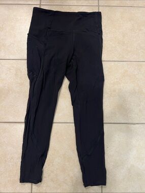 Athleta Black Vitality Stash Pocket 7/8 Leggings